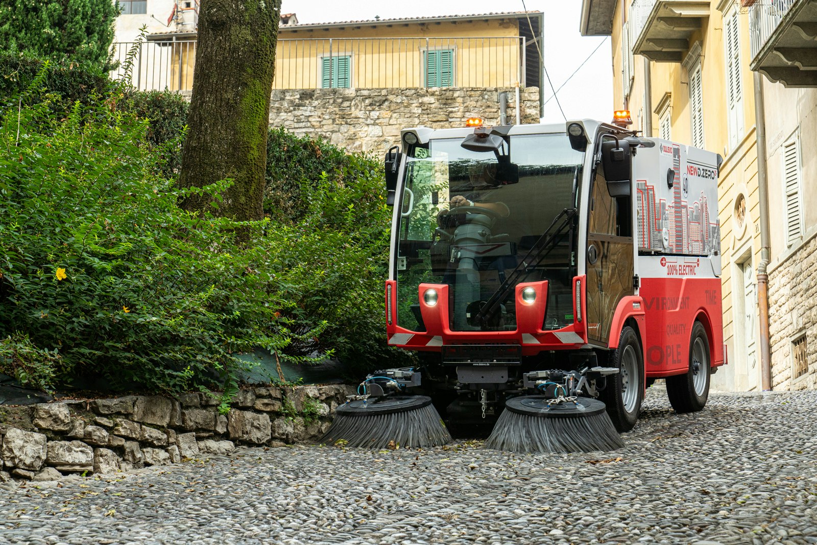 Dulevo Dzero2 Electric Street Sweeper2